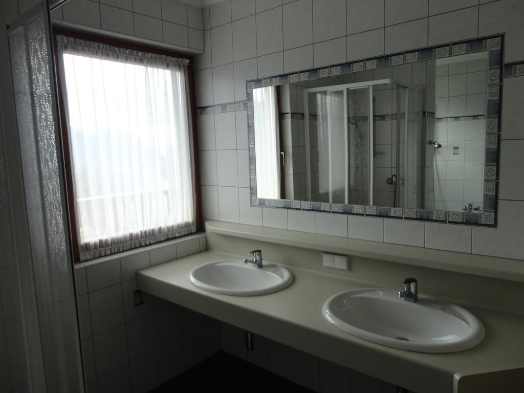 Panoramablickhotel - Lakeview Apartments Annenheim Room photo