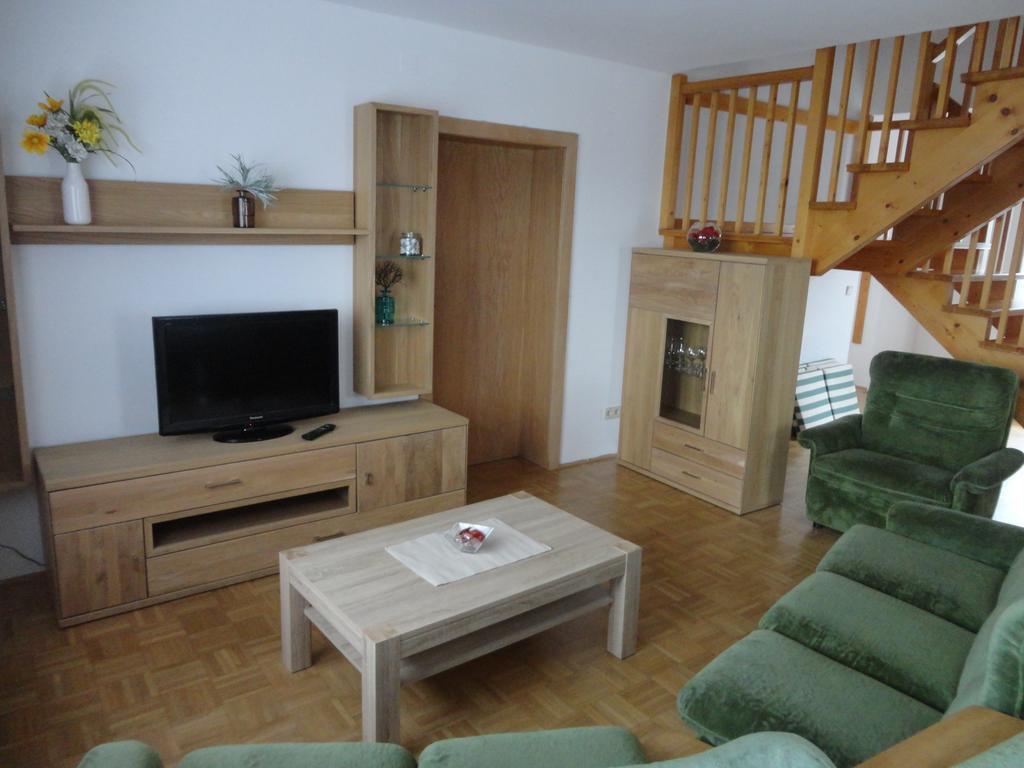 Panoramablickhotel - Lakeview Apartments Annenheim Room photo