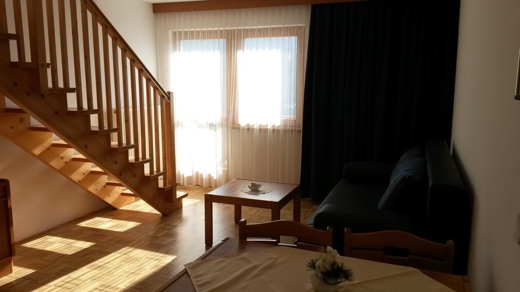 Panoramablickhotel - Lakeview Apartments Annenheim Room photo