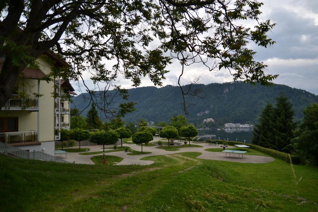 Panoramablickhotel - Lakeview Apartments Annenheim Exterior photo